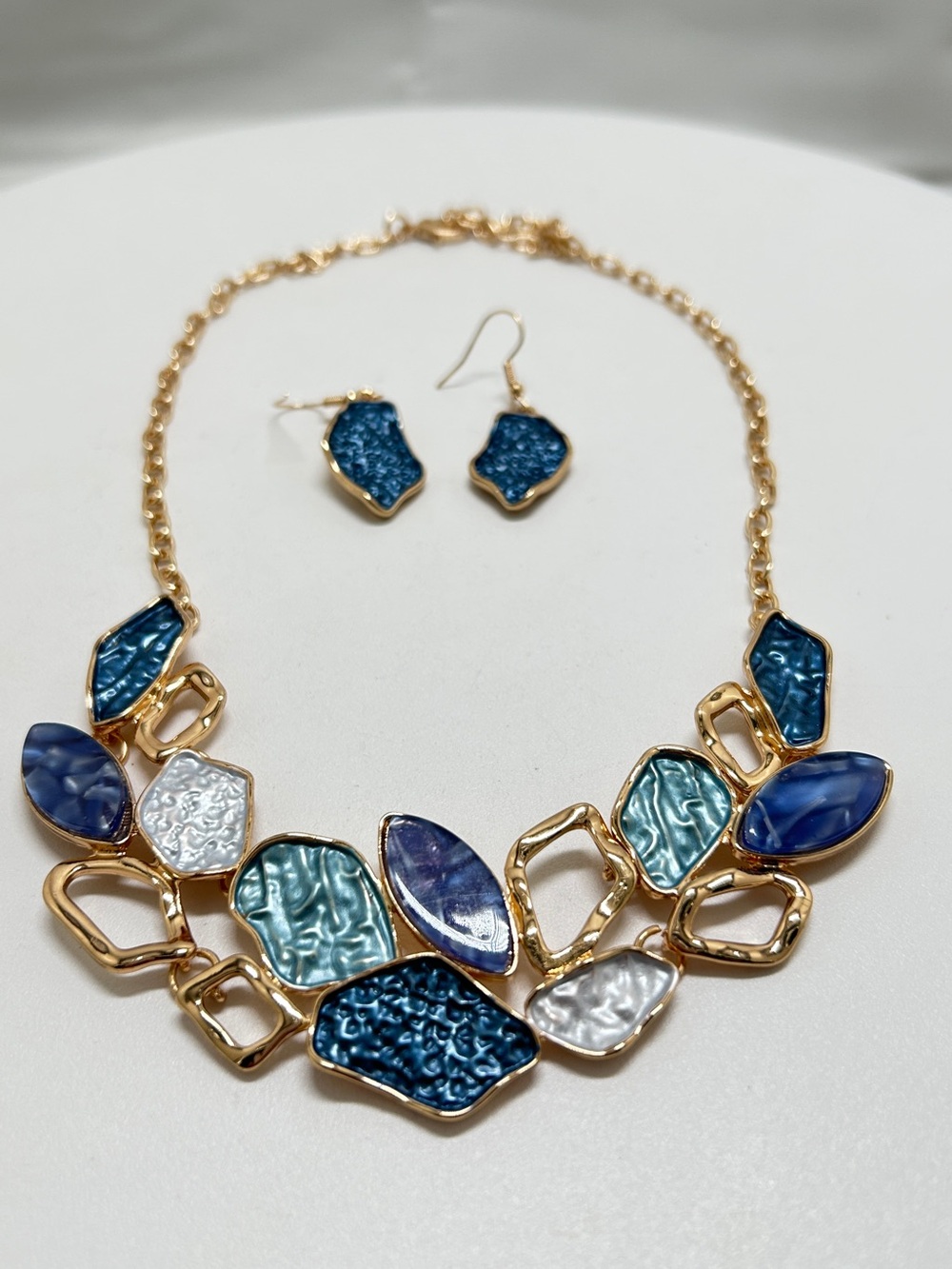 Stauer, Wavy Days, Necklace Choker & Earring Set, 14k GP, Shades Of Blue Enamel